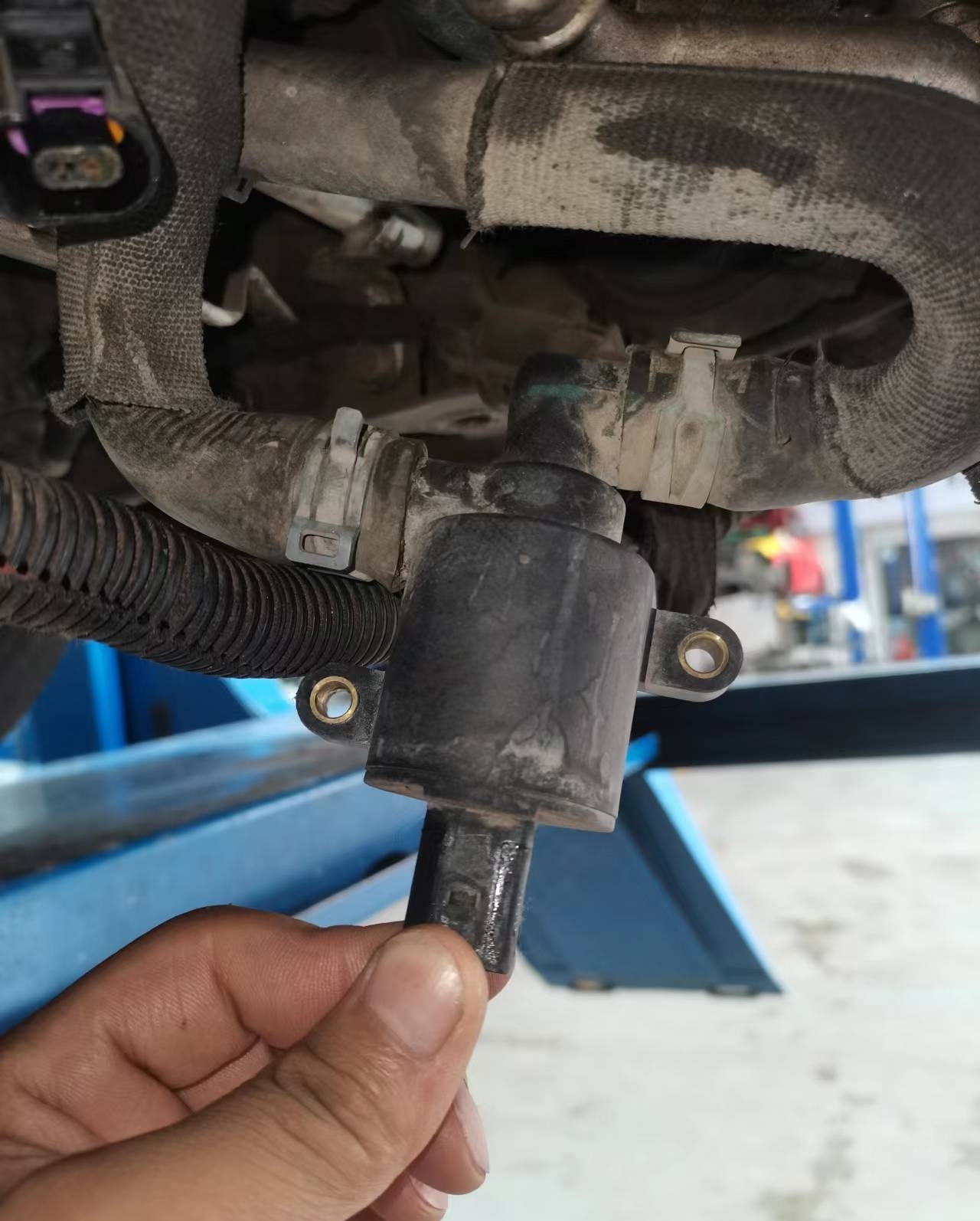 12款奥迪a6七档湿式双离合变速箱